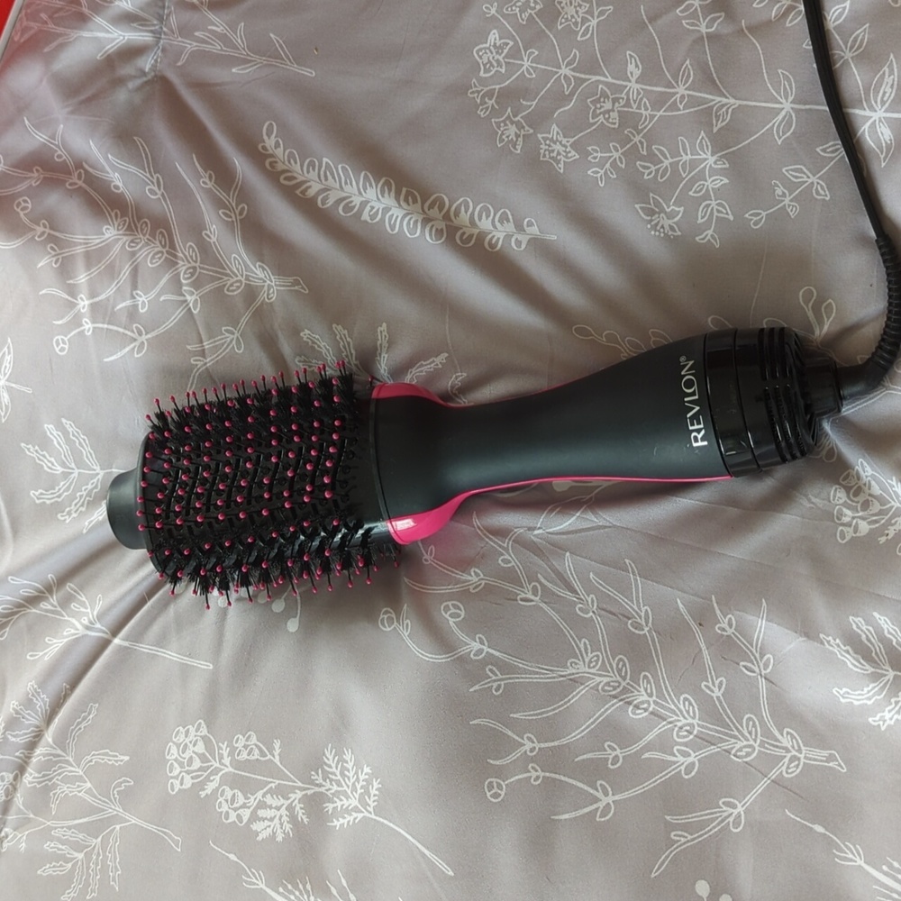 Gently used Revlon hair dryer brush - Picture 3 of 5
